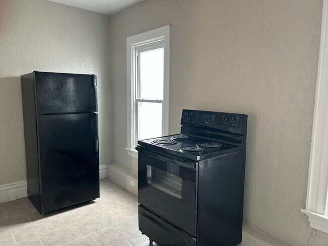 Foto del edificio - 108 Stamm Ave