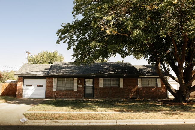 Foto del edificio - 7007 Avenue S