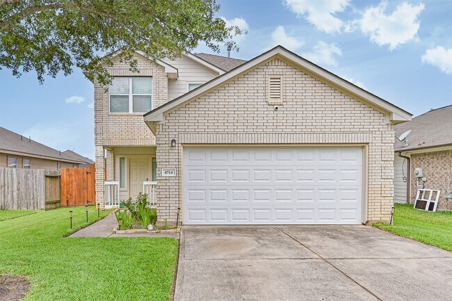 Foto del edificio - 4714 Montclair Hill Ln