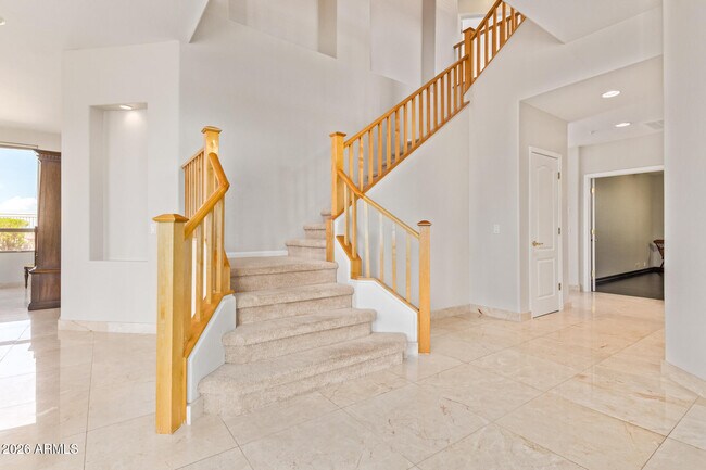 Building Photo - 10872 E Raintree Dr