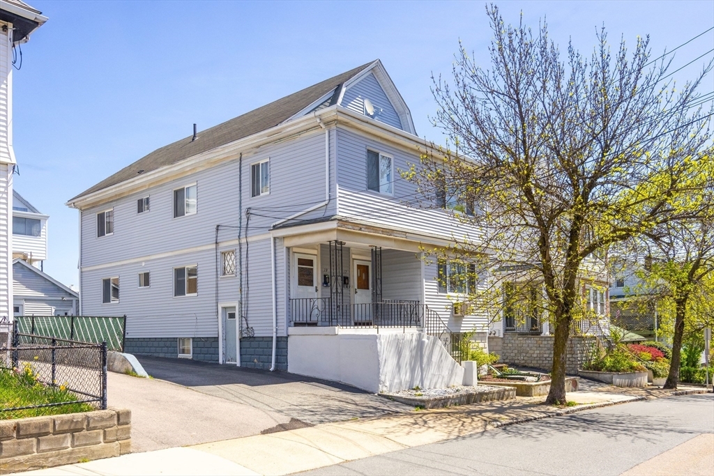 Primary Photo - 17 Puritan Rd