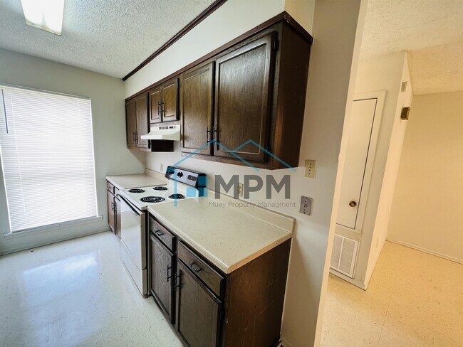 Foto del edificio - 5 Briarwood Cir