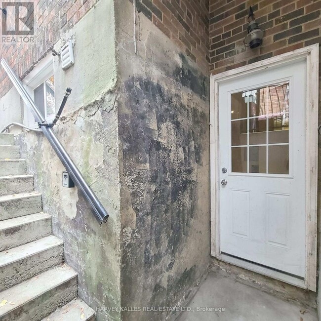 Photo du bâtiment - BSMT - 4B MAYFAIR AVENUE