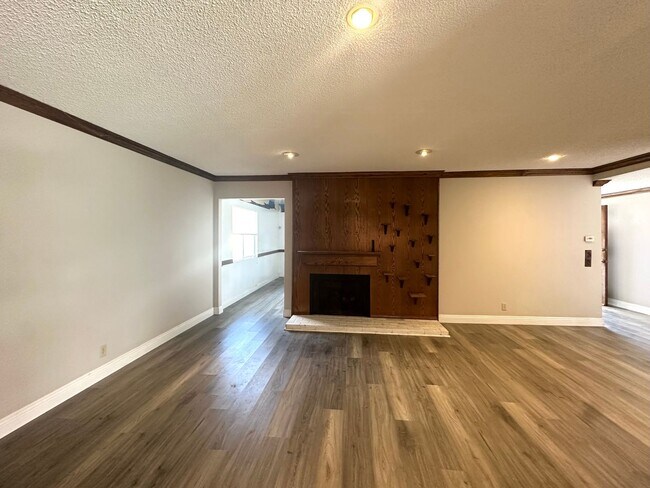 Foto del edificio - 3BD/2BA Single-Story Home in Huntington Beach