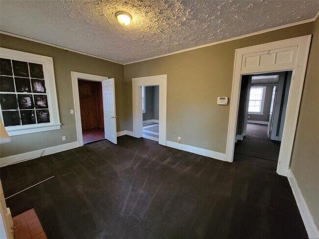 Building Photo - 3715 Whiting Ave