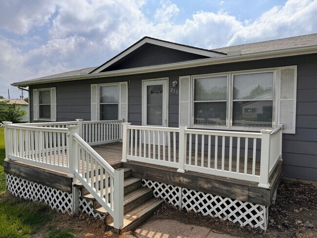 Foto del edificio - 3 bed 1 bath, Small Town Living!