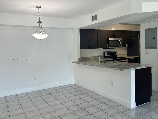 Building Photo - 8610 SW 212th St