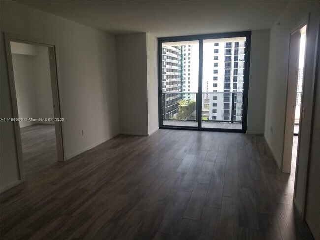 Foto del edificio - 801 S Miami Ave
