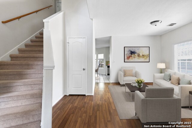 Building Photo - 15102 Stonetower Dr