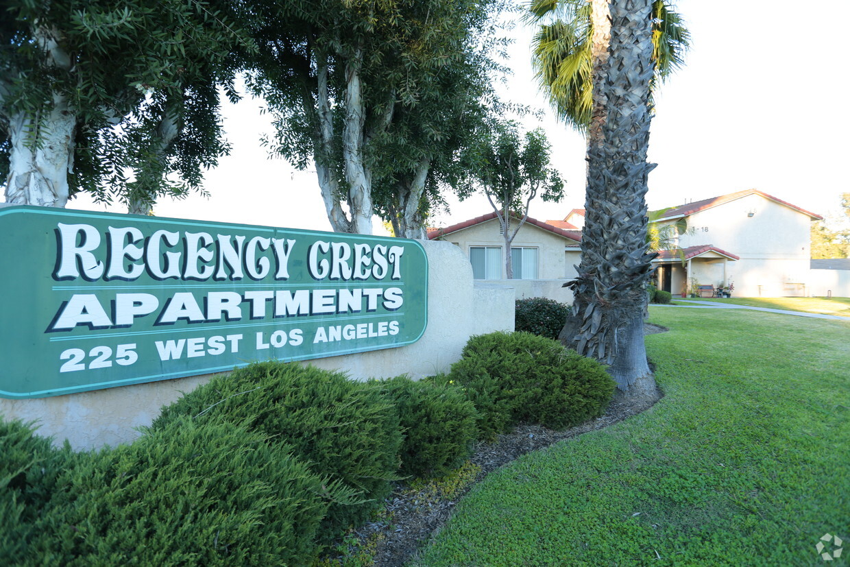 Primary Photo - Regency Crest Apartments