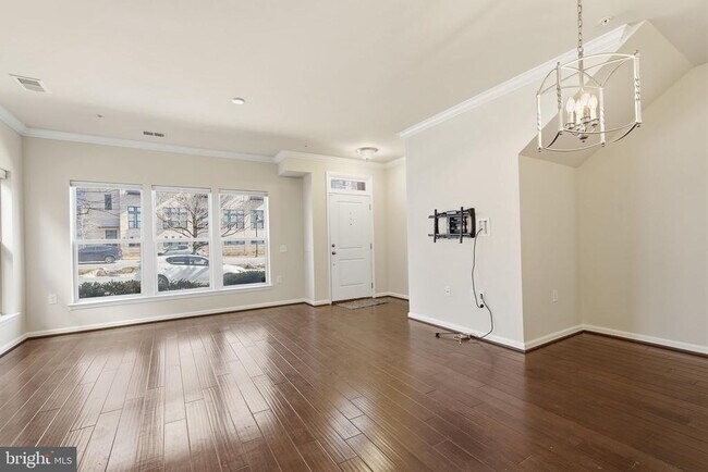 Foto del edificio - 637 Diamondback Dr