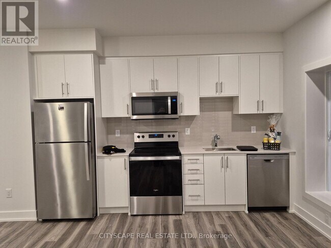 Building Photo - 1100 Lackner Pl