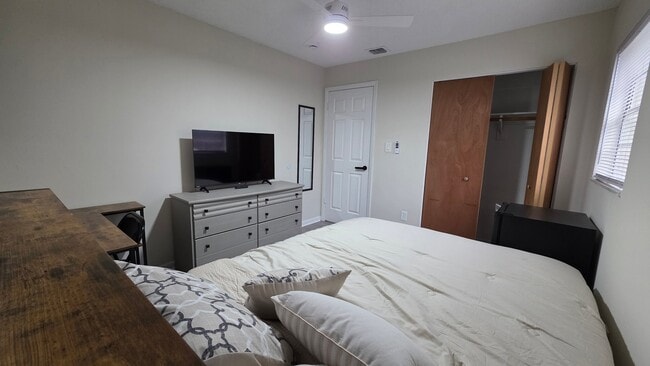 Photo - 1343 Poppy Ave House