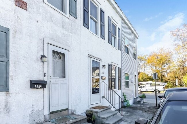 Foto del edificio - 551 Summit St