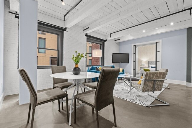 Foto del edificio - 90 Wareham St