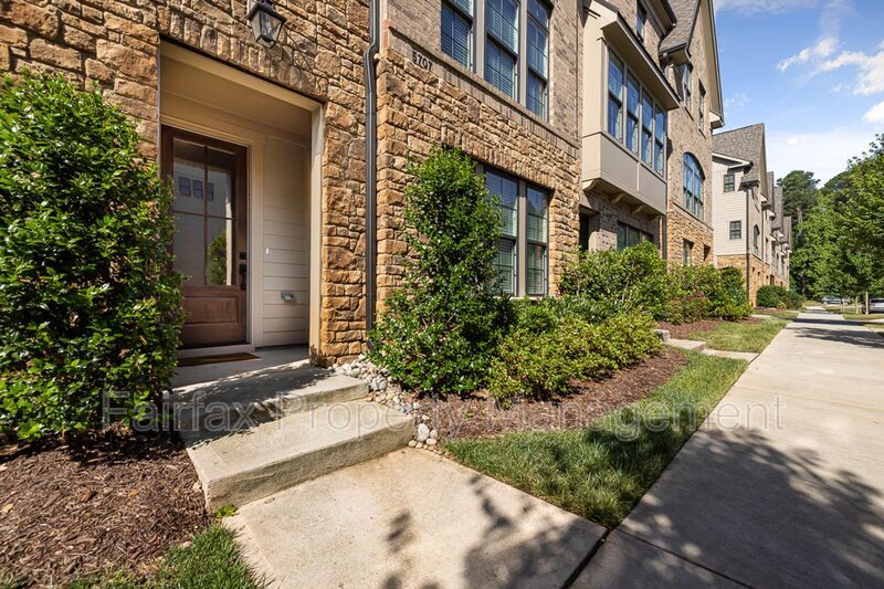 Foto principal - 5707 Abingdon Ridge Pl