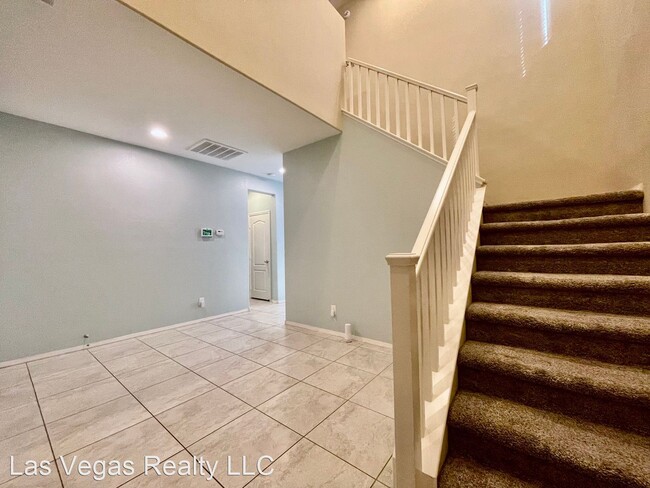 Building Photo - 4 br, 3 bath House - 10638 Blackburn Ave