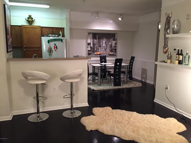 Foto del edificio - 8550 Touchton Rd