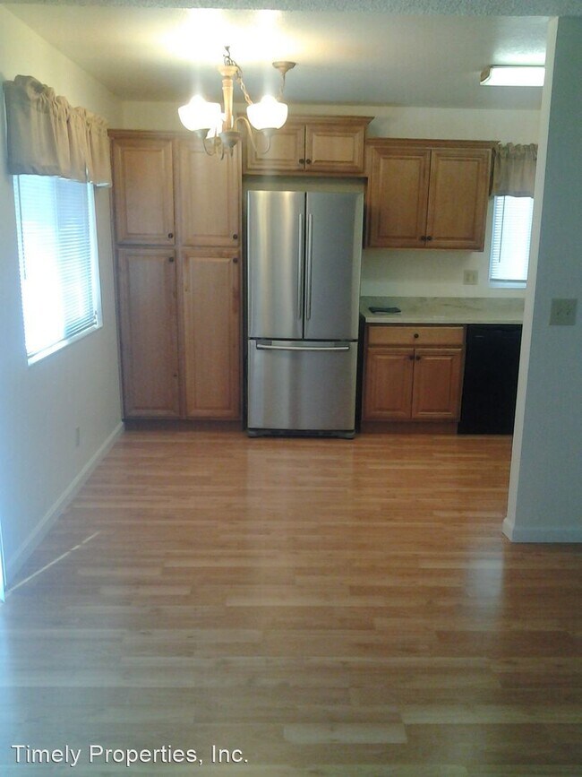 Foto del edificio - 4 br, 3 bath House - 244 Firelight Ct