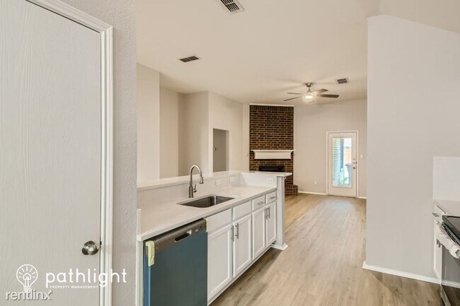 Foto del edificio - 3 br, 2 bath House - 1658 Wildflower Dr UNIT