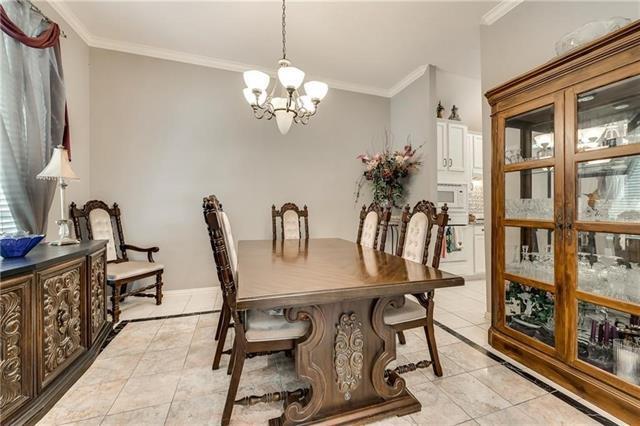 Foto del edificio - 1629 Chase Oaks Ct