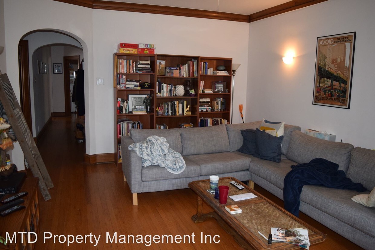 Primary Photo - 3624 N Greenview Ave