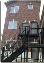 Building Photo - 1423 S Karlov Ave