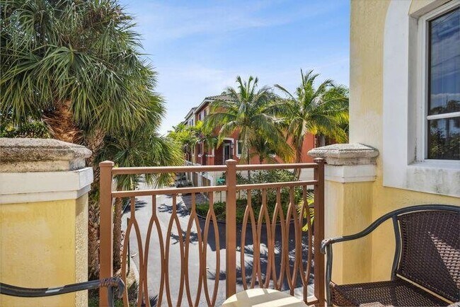 Foto del edificio - 1801 Coastal Bay Blvd