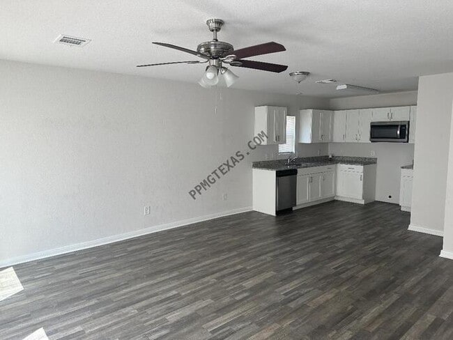 Foto del edificio - 15724 Del Norte Dr