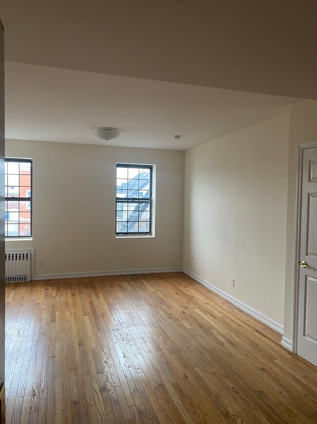 890 W Beech St Unit 1G, Long Beach, NY 11561 Apartments 890 W Beech