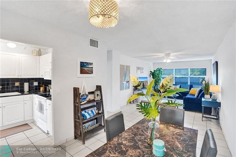 Foto principal - 2555 NE 11th St
