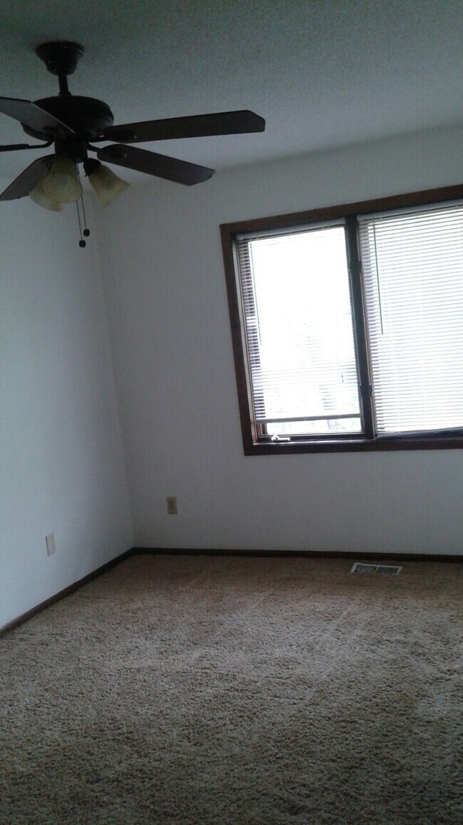 Foto del edificio - 1411 Farrington St
