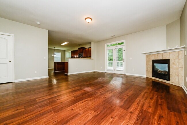 Building Photo - 2420 McIntosh Dr