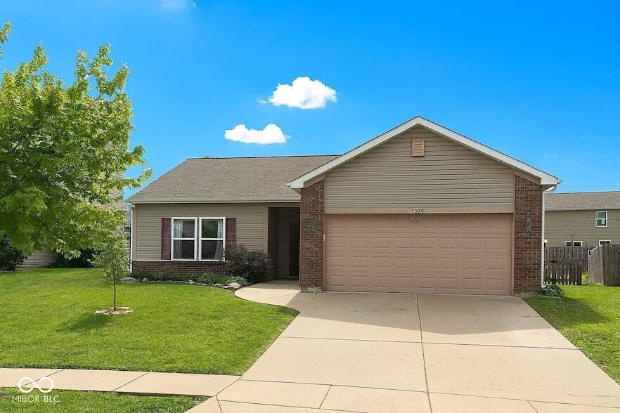 Foto principal - 4570 Matthew St