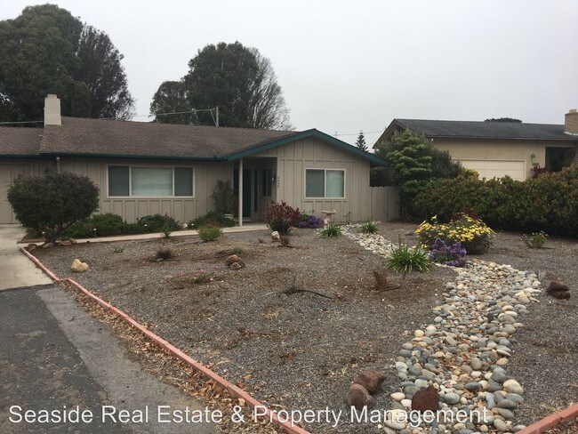 Building Photo - 2 br, 2 bath House - 2420 Palisades Ave.