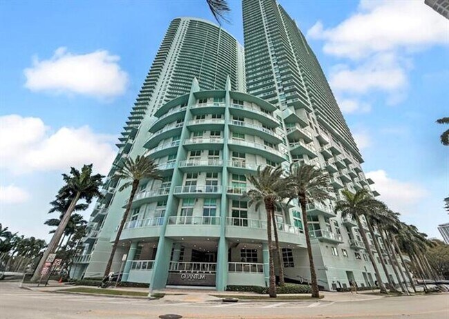 Photo - 1900 N Bayshore Dr Apartment