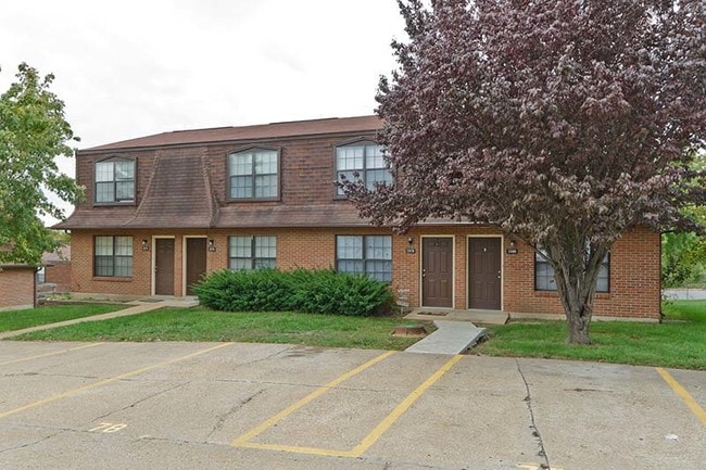 Building Photo - 2064 Saxon Dr