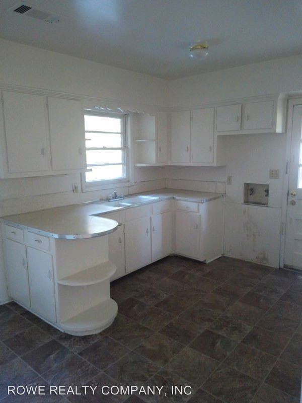 Foto del edificio - 3 br, 2 bath House - 4045 ST. MARY'S ROAD