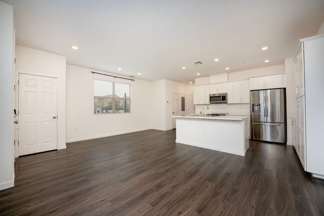 Building Photo - 5691 Whimsical Ln