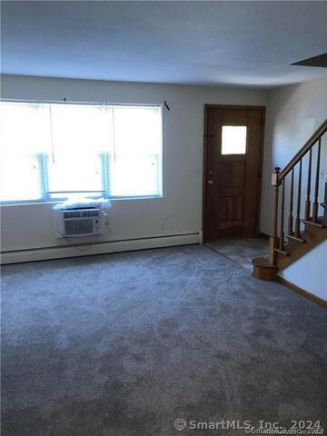 Foto del edificio - 583 Hartford Rd