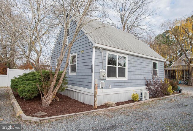 Building Photo - 20473 Lincoln St