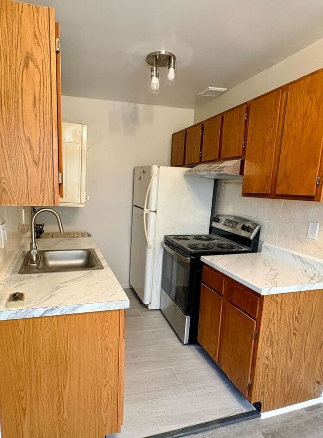 Modern 1-Bedroom Condo in Congress Heights... - Modern 1-Bedroom Condo in Congress Heights...