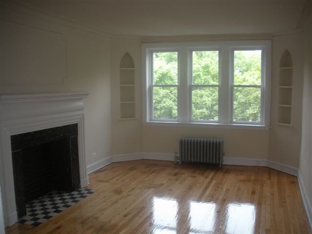 Foto del edificio - 1733 W Pratt Blvd