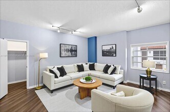 Building Photo - 215 30th St