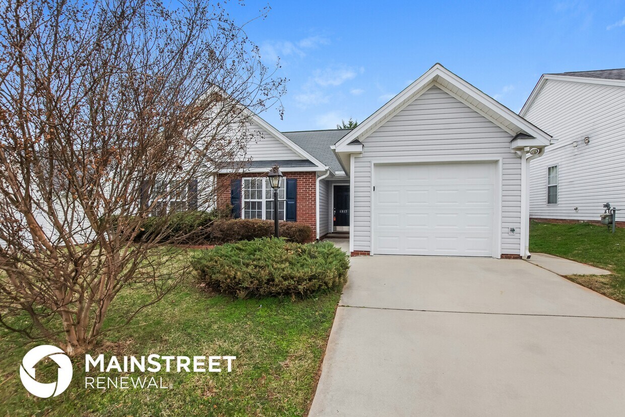 Foto principal - 4817 Fallfield Dr