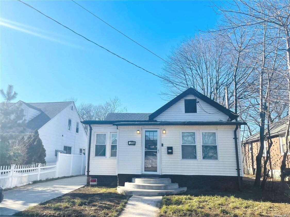 Primary Photo - 288 Langdon Blvd