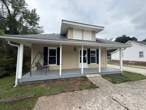 Building Photo - 7596 Broad St
