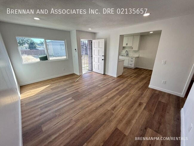 Building Photo - 3774 Beta St