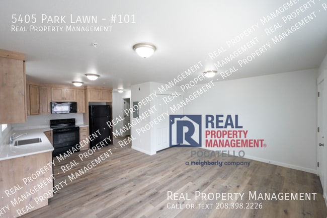 Building Photo - 5405 Park Lawn Dr