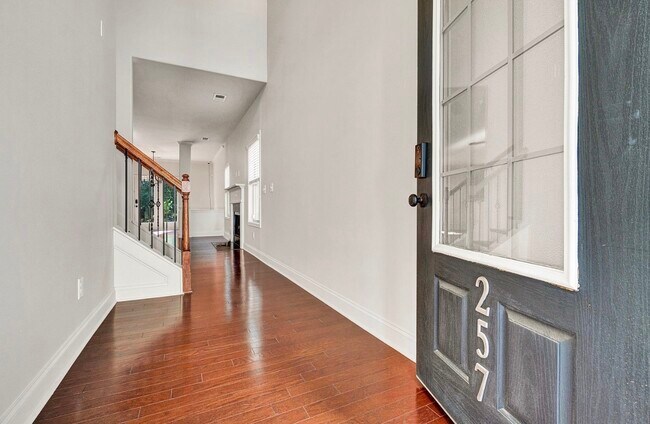 Foto del edificio - 257 Meadow Blossom Way